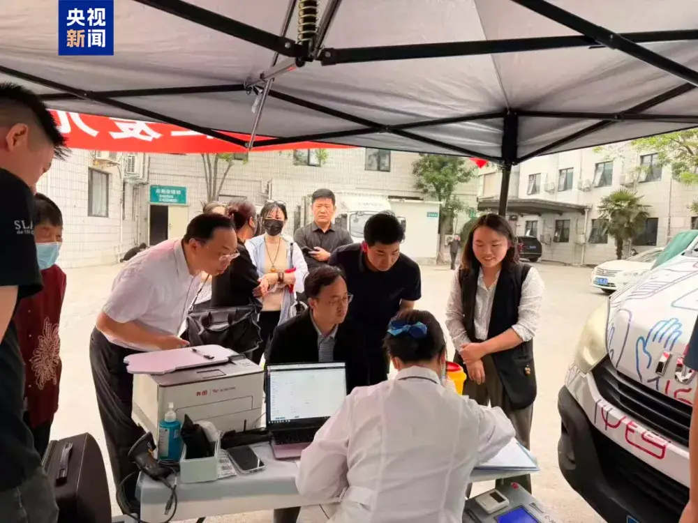 宁夏律师河南出差期间突发重症,郑州86名律师紧急献血近3万毫升